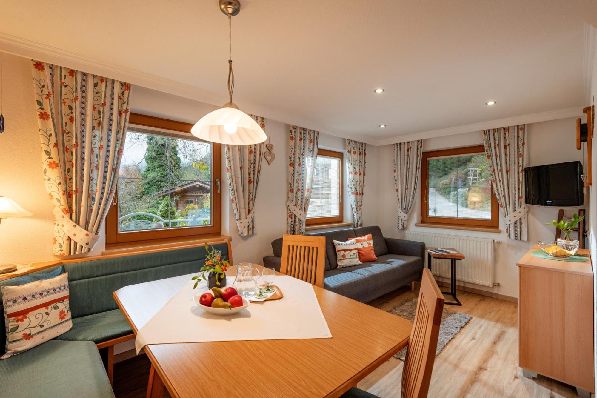 Hotel Neurauthof Zellberg Esterno foto